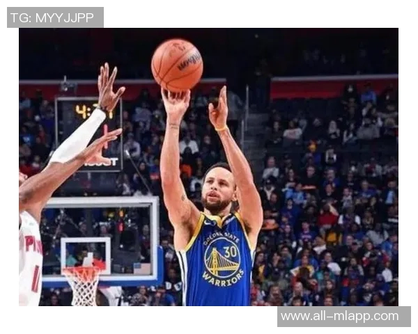 勇士半场比赛状态低迷仅得4分库里缺阵让球队陷入困境