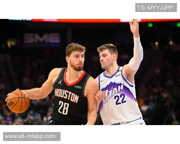 乌度卡盛赞小卡防守能力期待其进攻状态尽快回暖